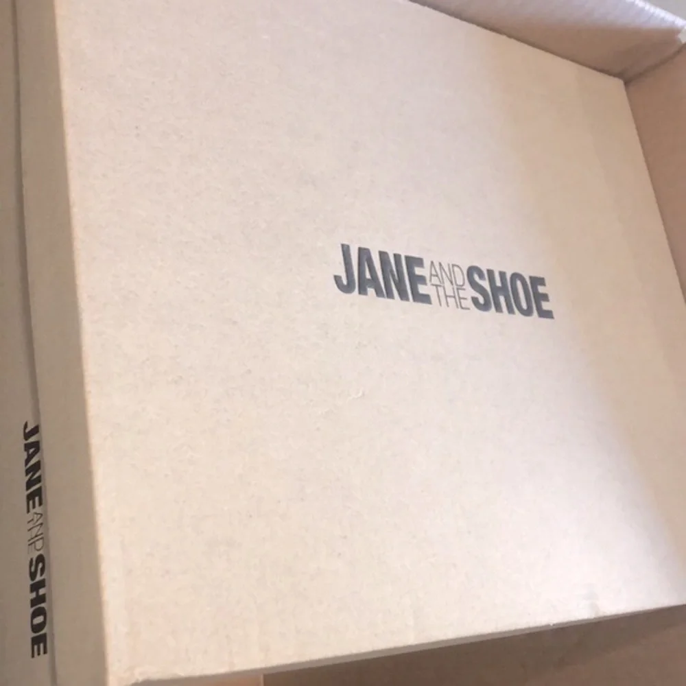 NIB [JANE AND THE SHOE] Cindy Snakeskin Pointed Ankle Booties Women's Sz 6.5 - Picture 11 of 11